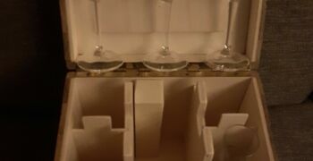Schnaps 6 Gläser + Flasche innen